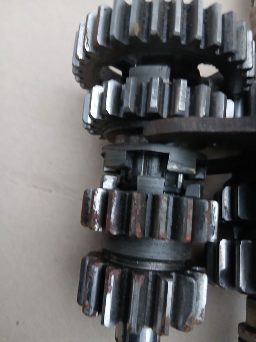 Кпп-коробка передач Юпітер 5- гарний  стан.