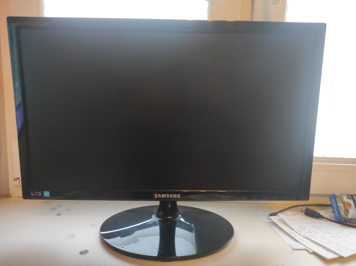 Monitor panoramiczny Samsung SyncMaster SA300A "22