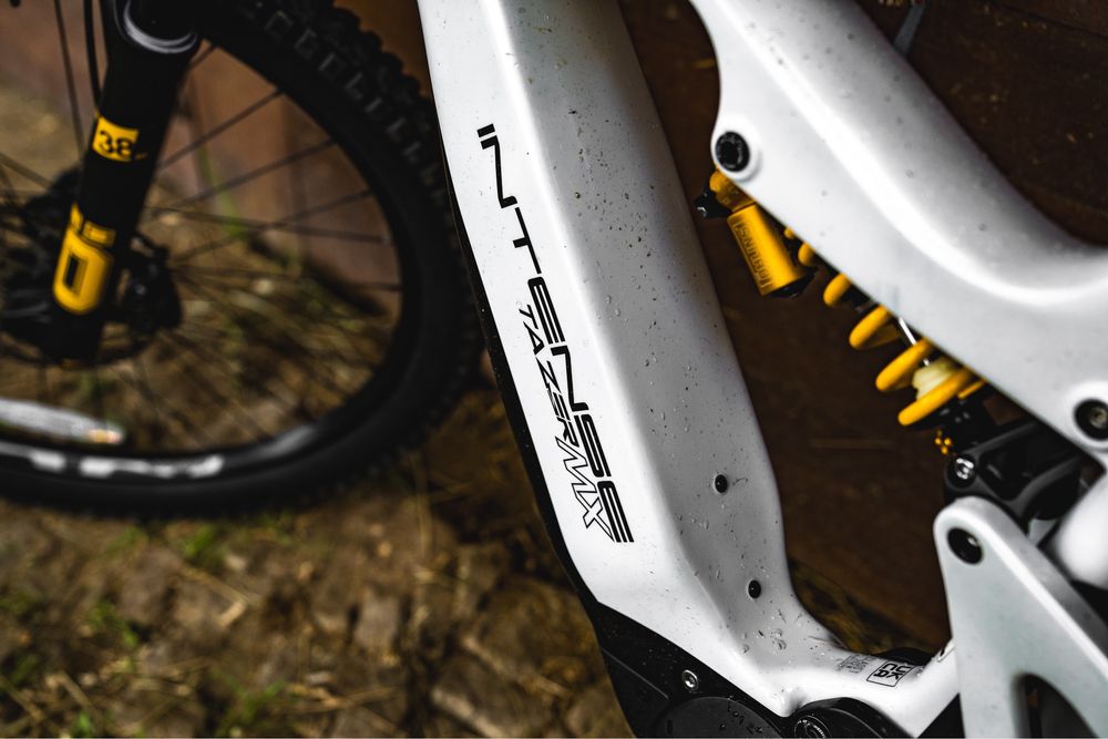 Intense Bicicleta elétrica de MTB Tazer MX Pro Nova na caixa