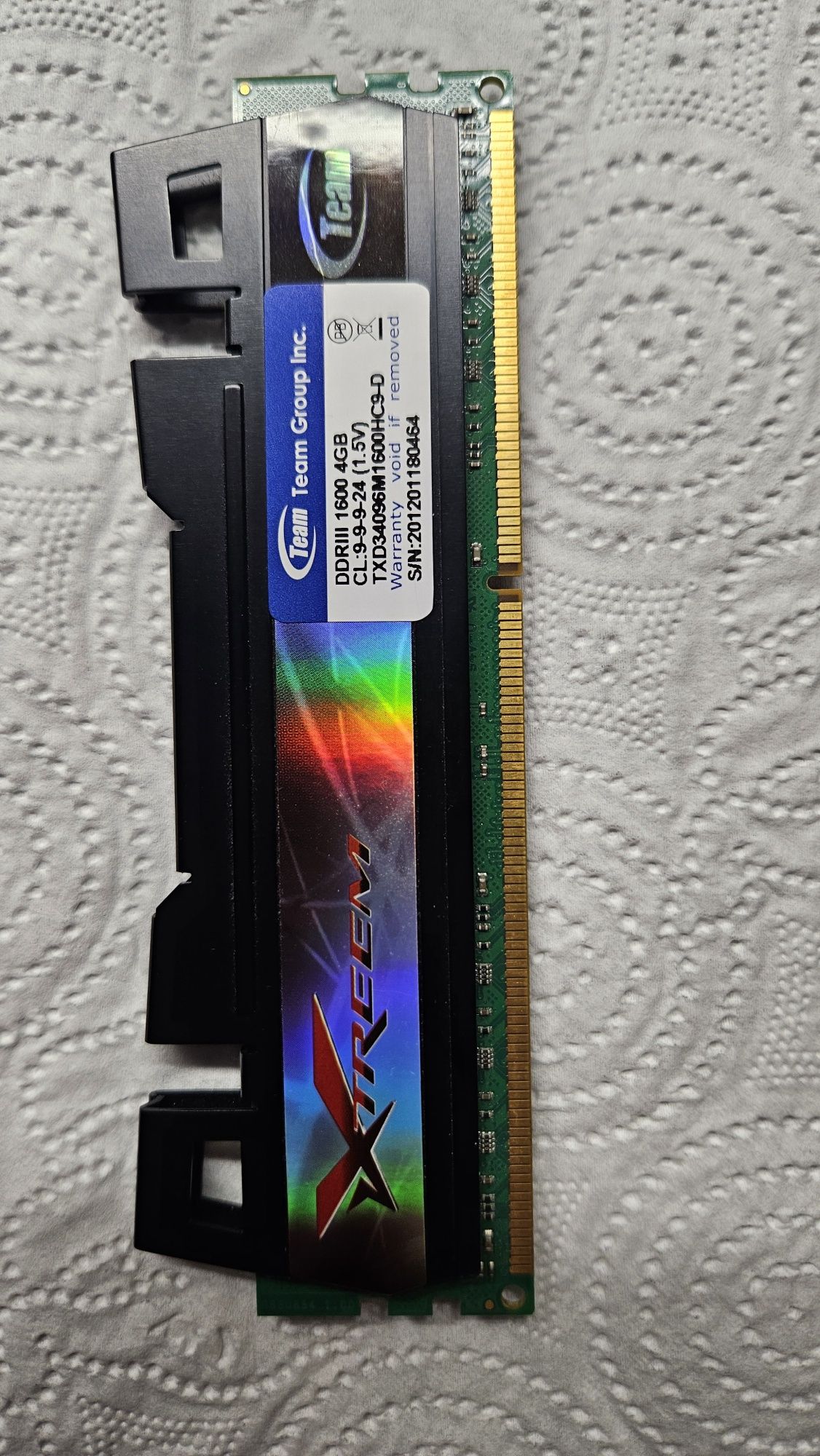 Оперативна пам'ять team ddr3 4gb