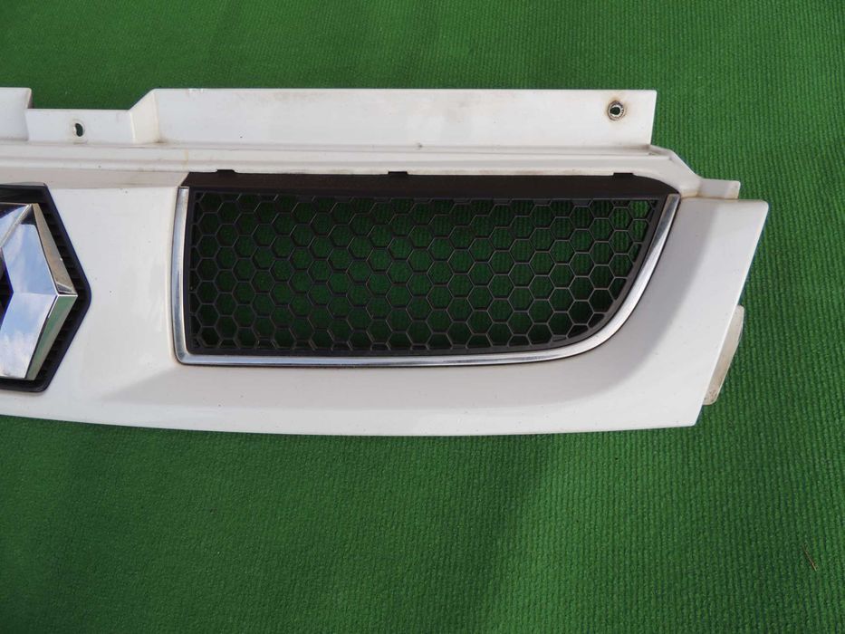 Atrapa chłodnicy grill Renault Trafic 2 II 01,02,03,04,05 0D31 OD31