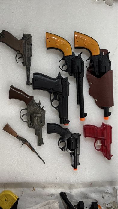 Lote de binquedos antigos formato pistola