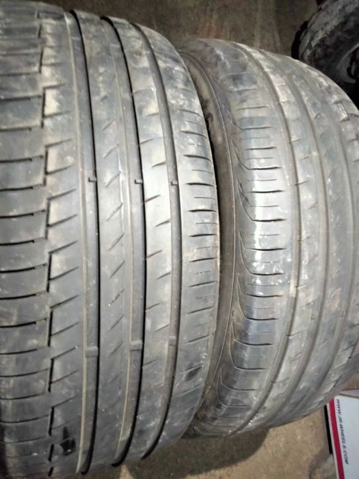 235 50R18 Continental