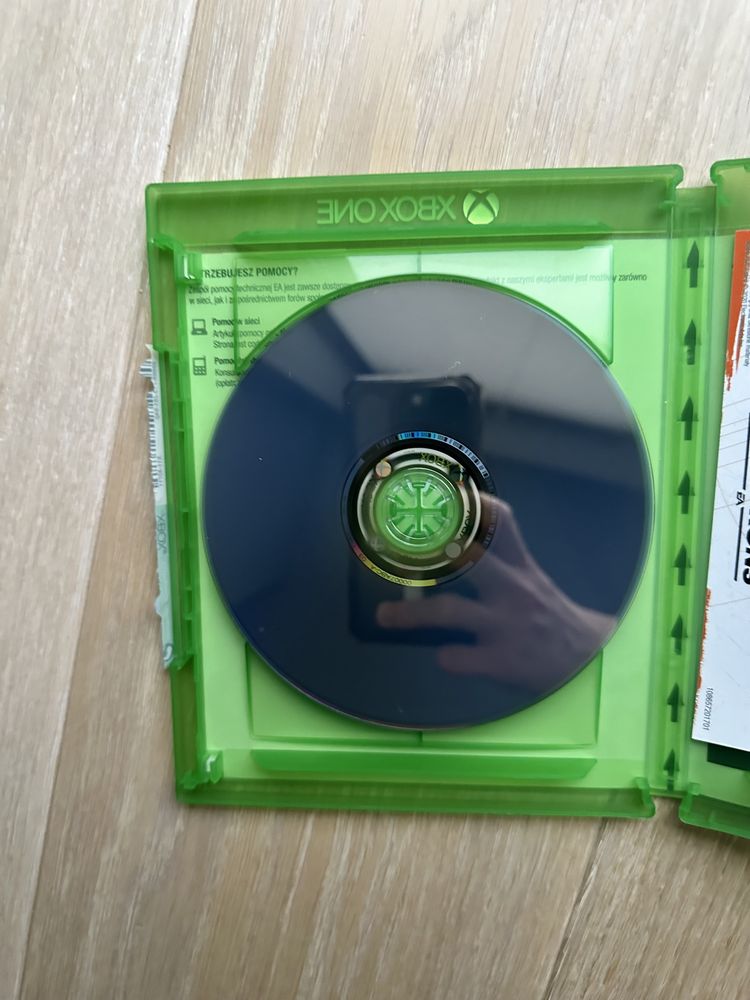 Gra Squadrons Xbox One CD
