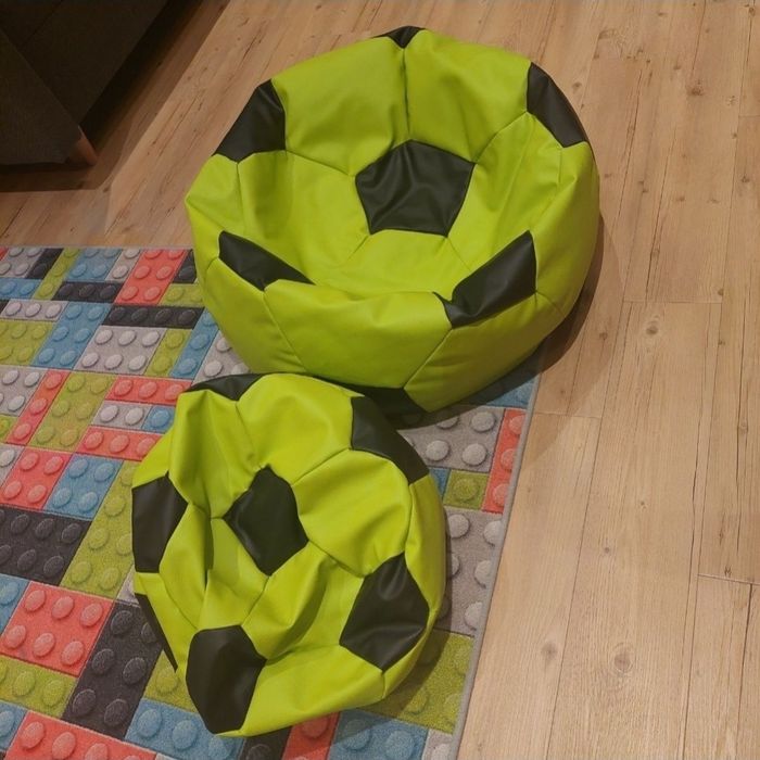 Puf dla dzieci piłka