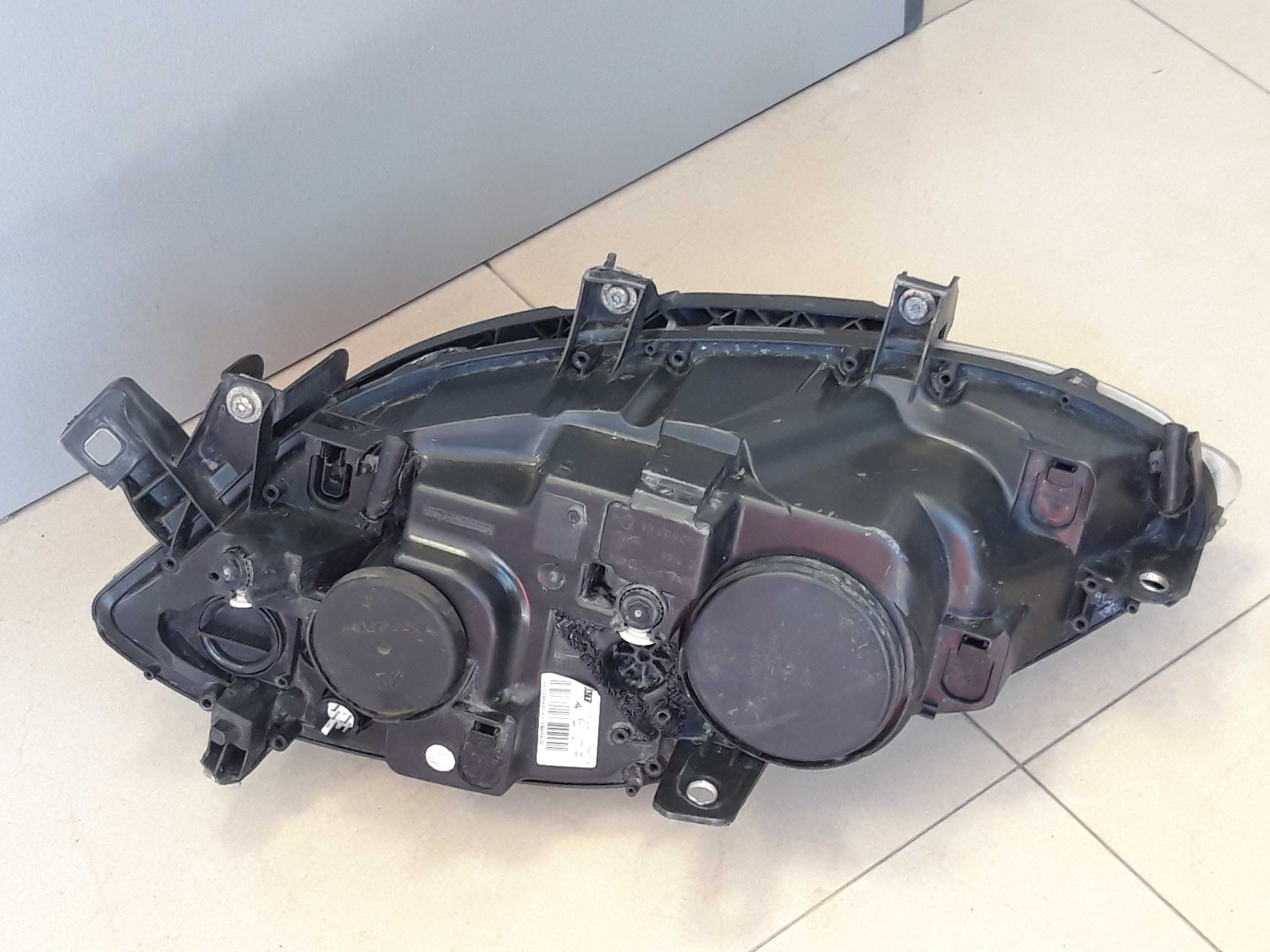 Lampa przednia prawa - FIAT Bravo II, Croma