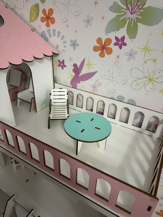 Продам ляльковий будиночок. Будинок для кукол.