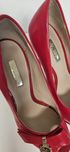 Sapatos vermelhos guess