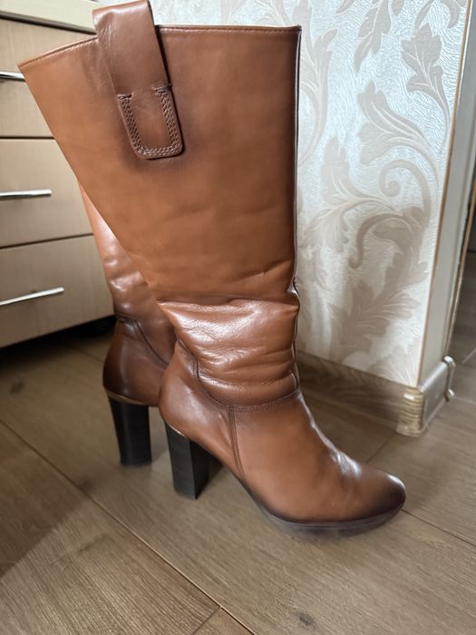 Жіночі зимові сапоги