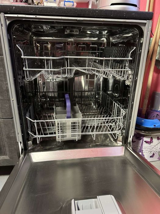 Посудомийна машина