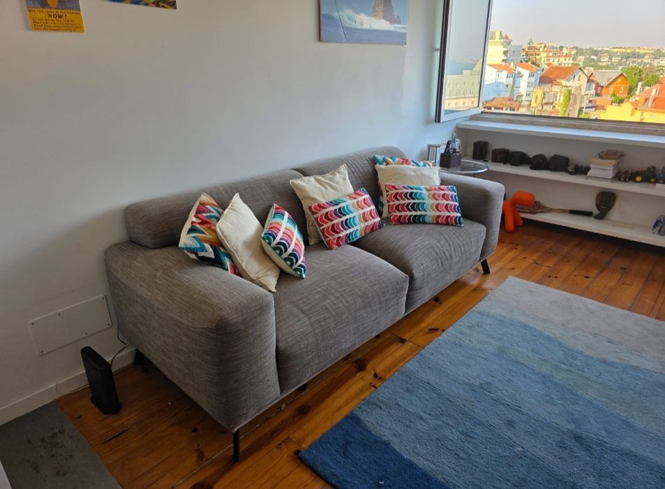 Sofa Area cinzento