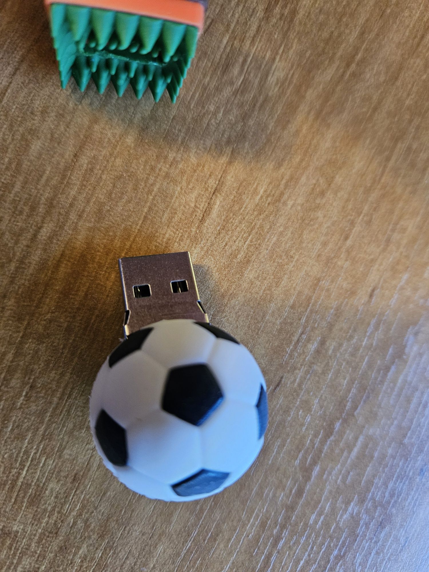 Pendrive   piłka