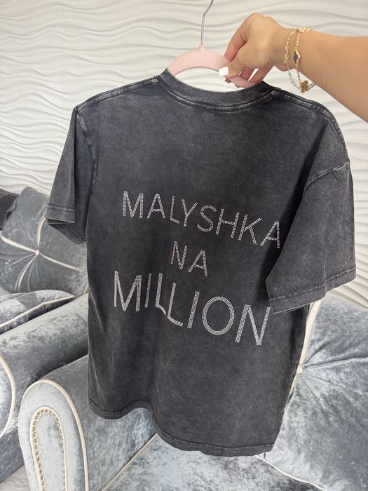 Серая футболка малышка на миллион
