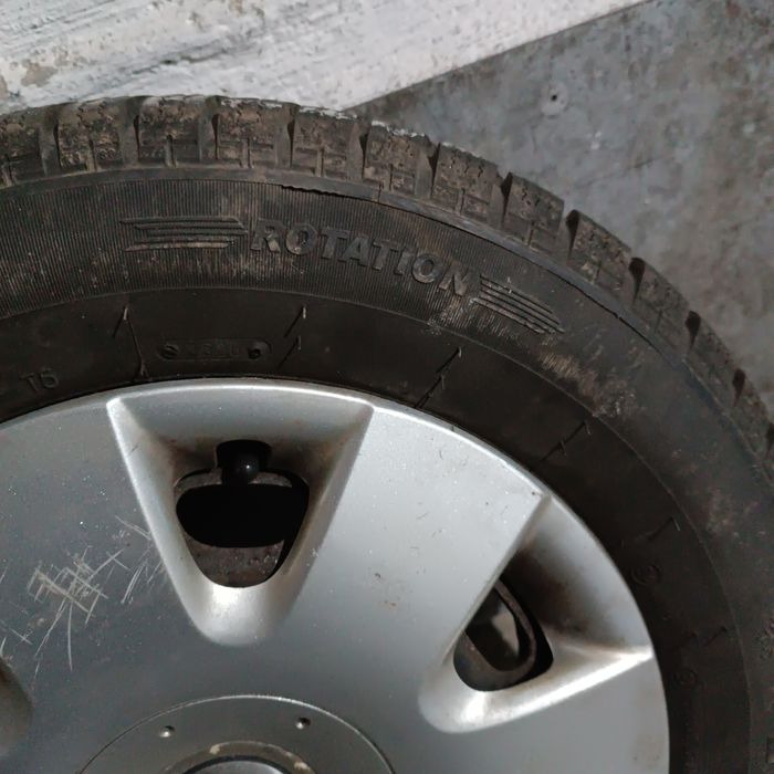 Opony zimowe 175/70 R14 całe koła