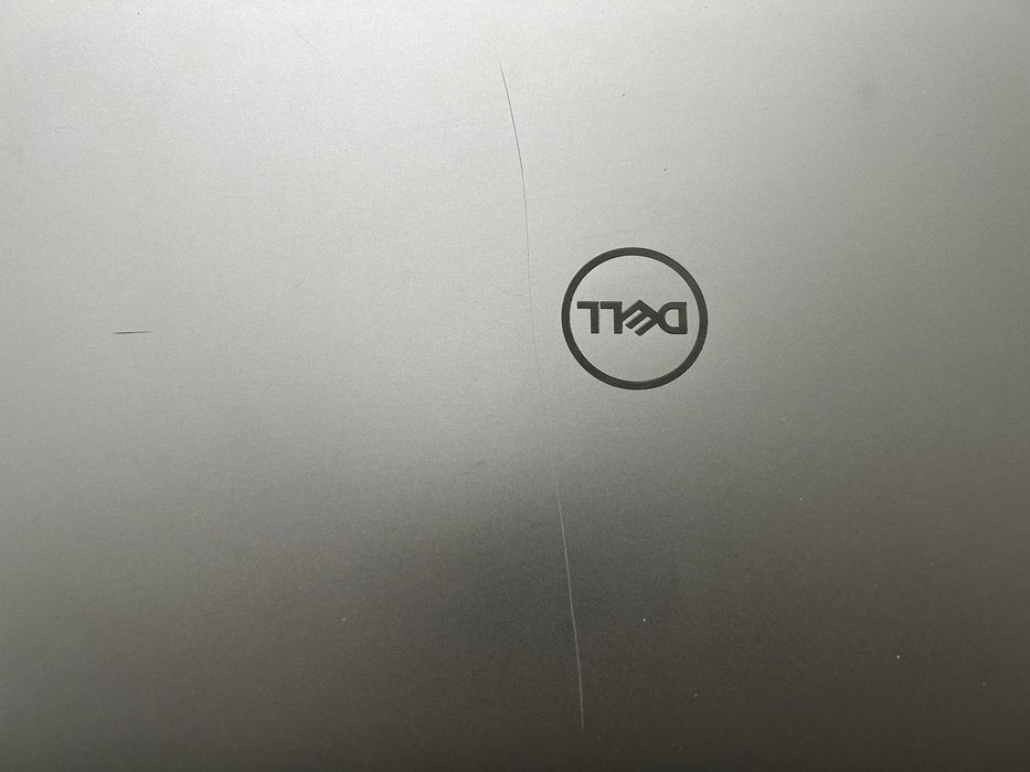 Dell Precision 5530 - i9-8950HK 16GB RAM 512GB SSD 4K P2000 Windows 11