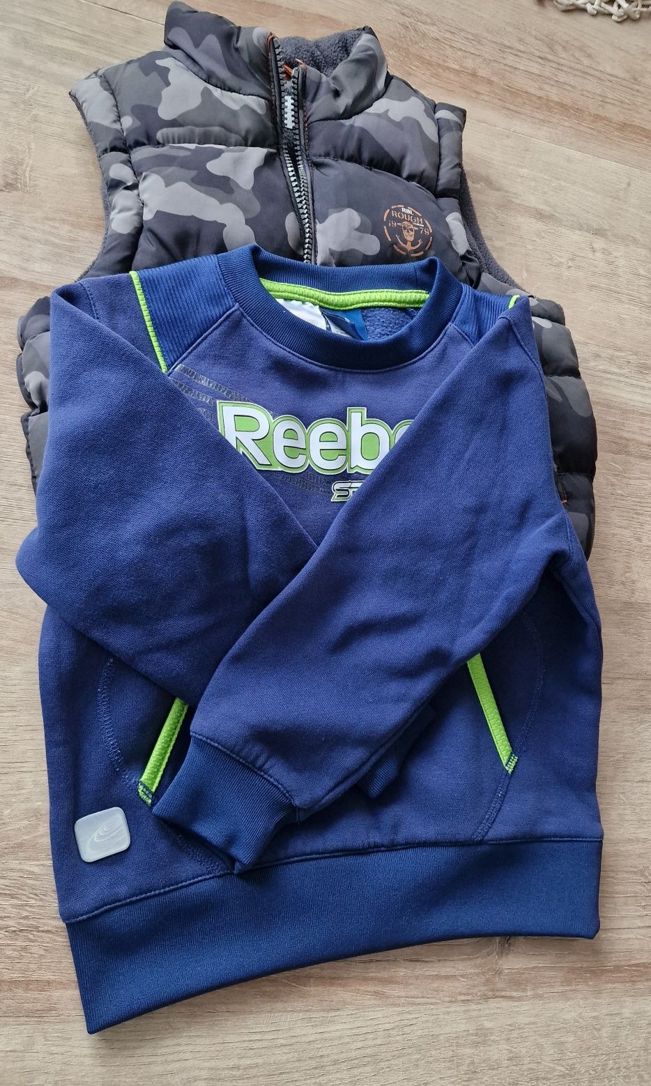 Zestaw dla 2- 3 latka, bluza reebok ,kamizelka