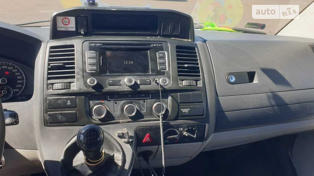 Продам VW T5 2011р. 345тис.км   2.0 TDI