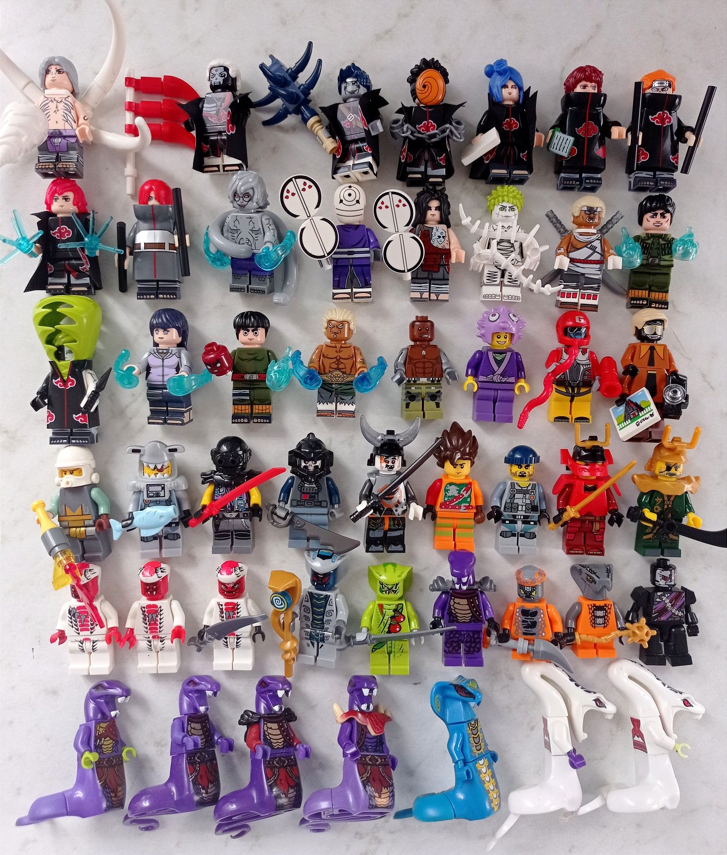 Фигурки для Лего новые + б/у + в подарок подставка