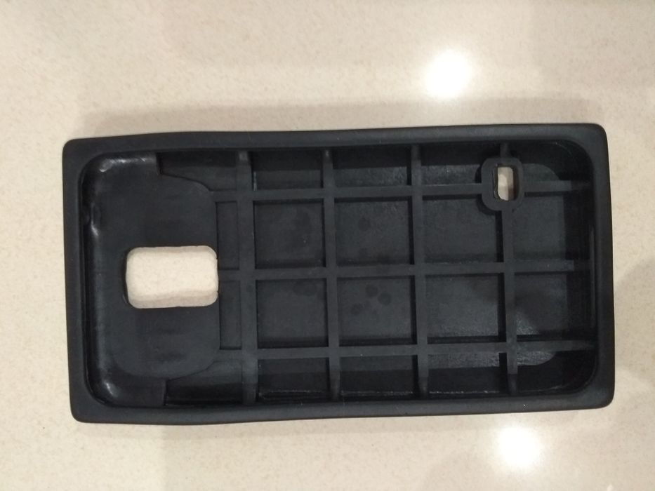 Etui na telefon jak nowa