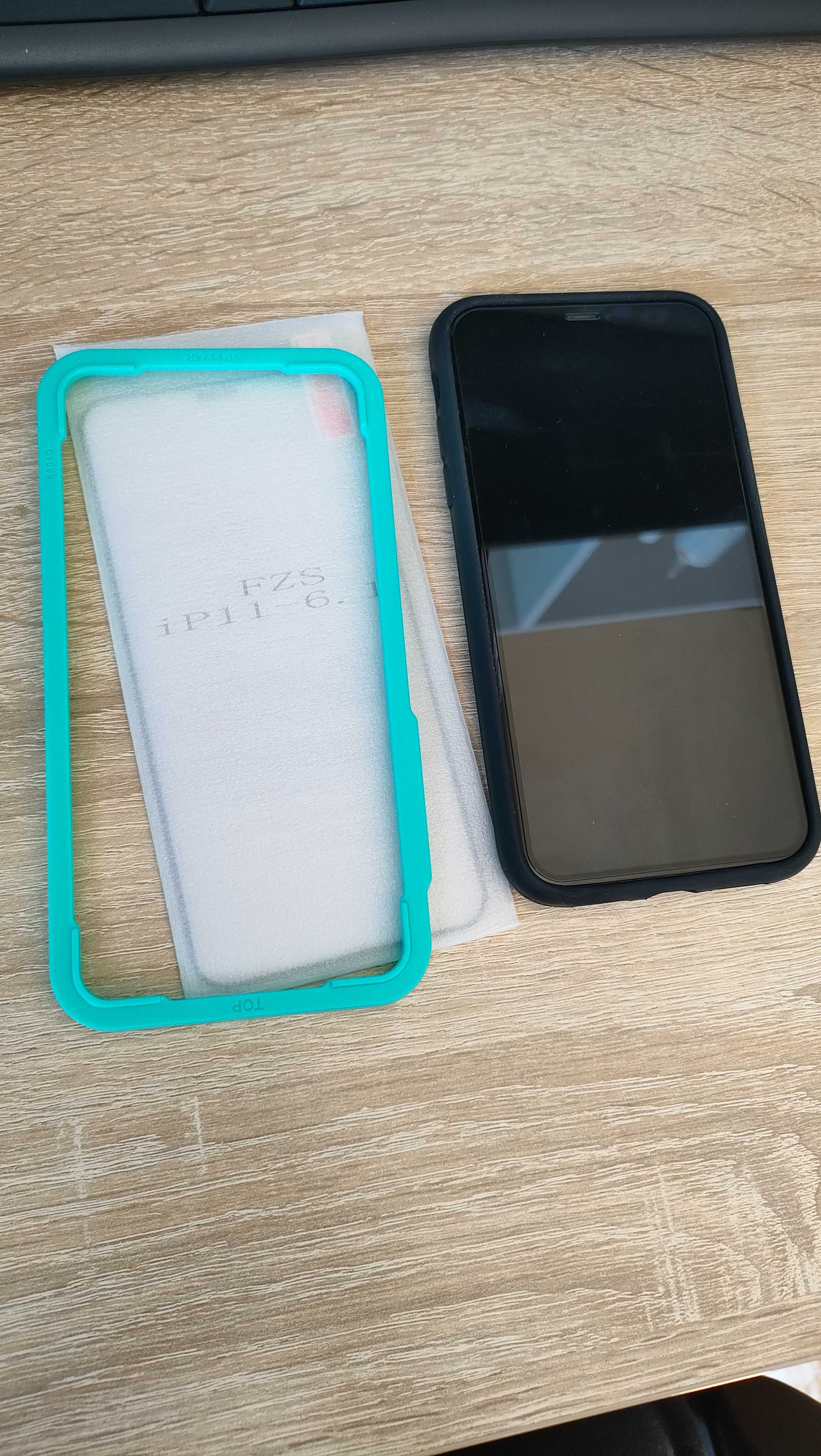 iPhone 11 128GB Red айфон