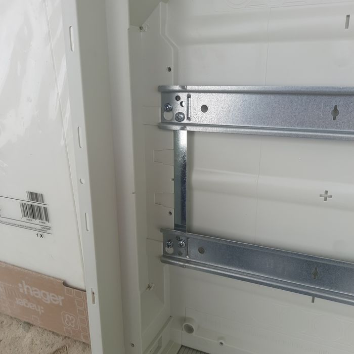 Щиток Hager Volta 24