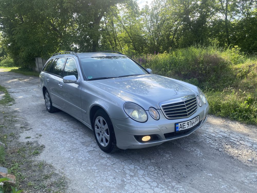 Мерседес Бенц 211 Рест Е220 CDI