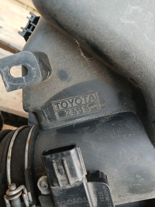 Obudowa filtr powietrza dolot Toyota Rav 4 IV 2.0 2.2 D4d 12-15
