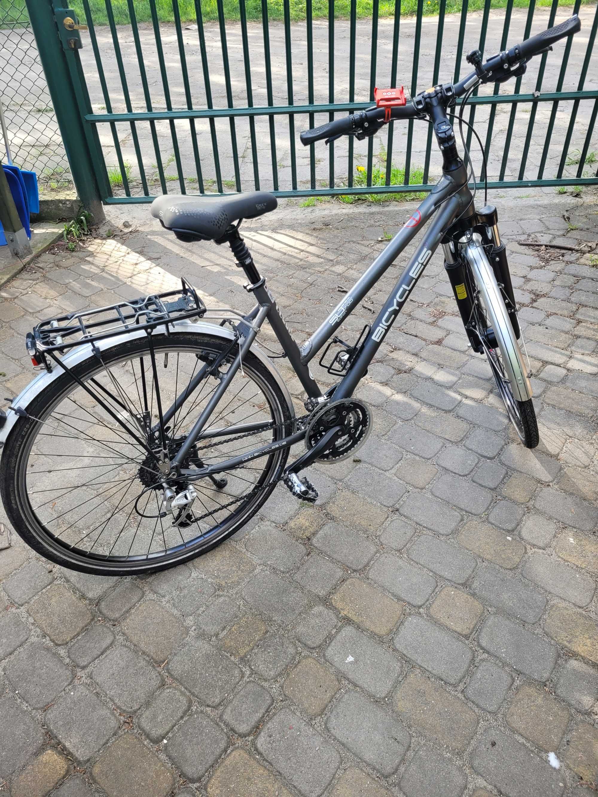 Rower trekkingowy, damka BICYCLES Niemiecki 28"