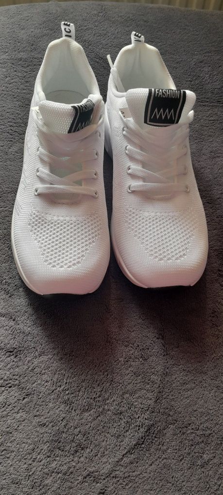 Nowe buty unisex