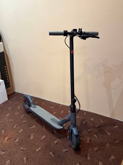 Электро самокат Xiamomi m365
