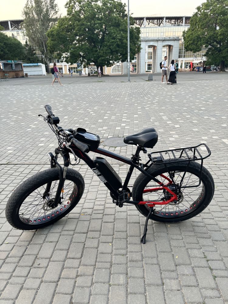 Электровелосипед LIKE.BIKE Bruiser Red