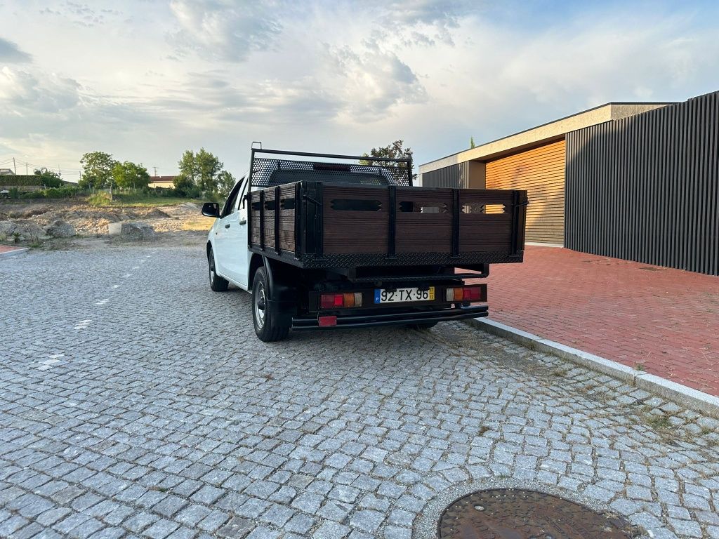 Isuzu D-Max - 1 Dono possível retoma