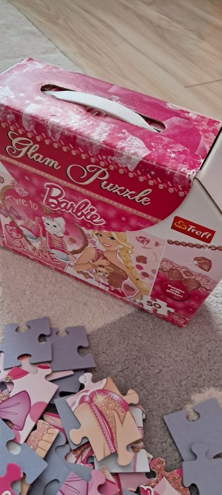 puzzle z brokatem barbie trefl