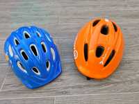 Dois capacetes de protecção para criança