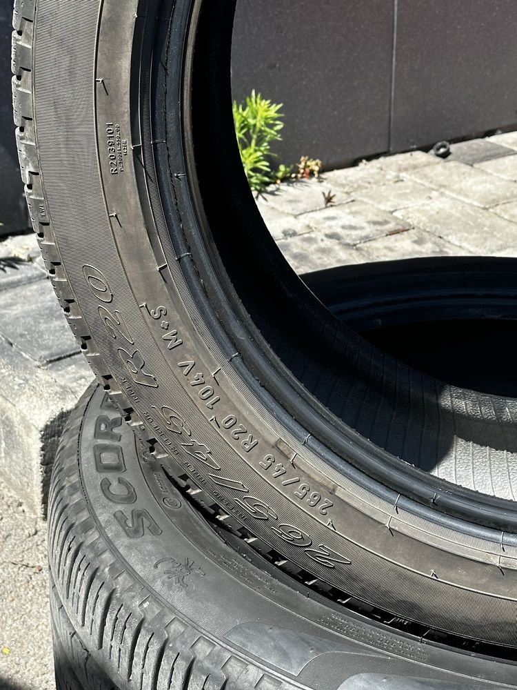Шини всесезонні Pirelli r20 різноширокі