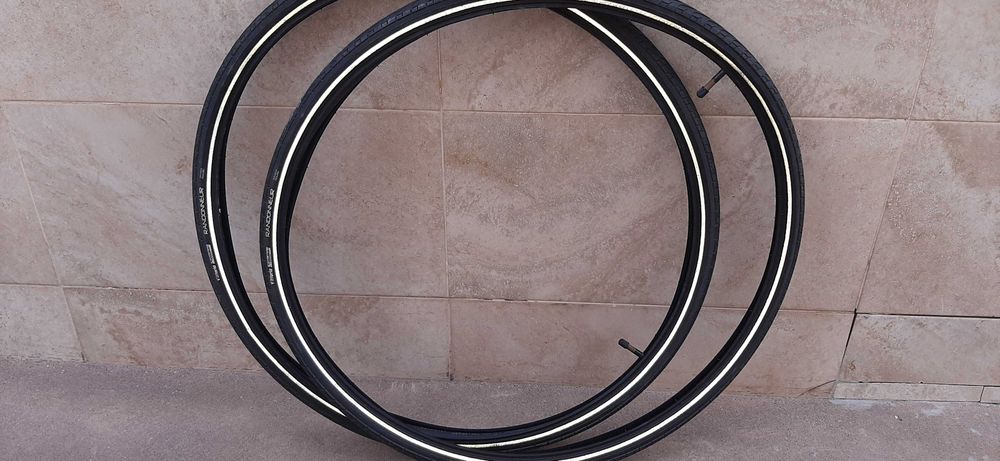 Par de Pneus Vittoria Randonneur 700x35c