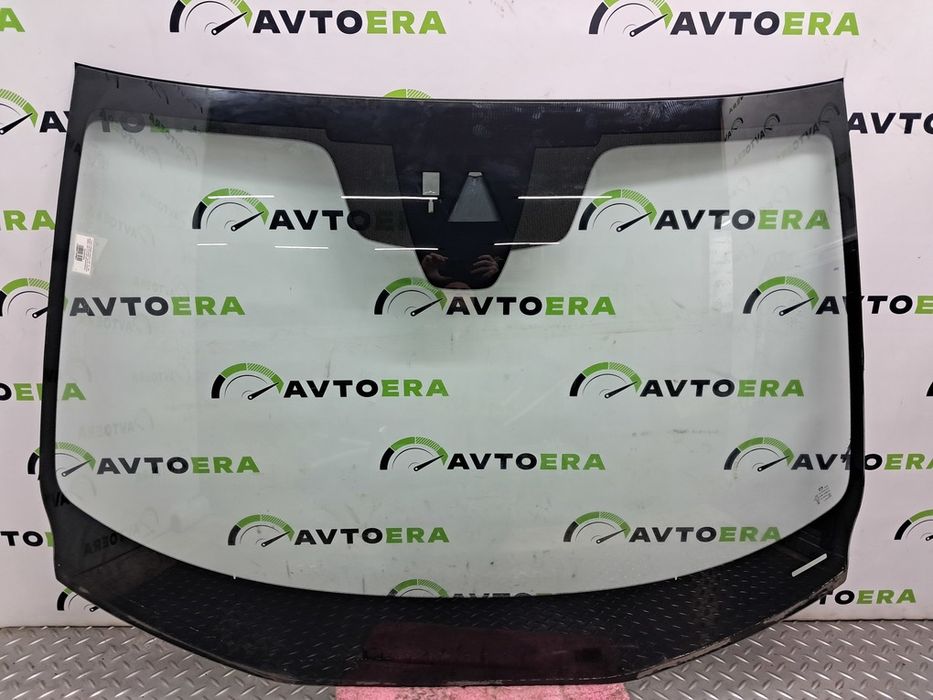 Стекло лобовое MAZDA MAZDA 3 BP 19- BEDR63900B