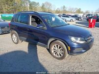 2015 VOLKSWAGEN tiguan SE