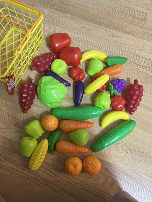 Іграшковий Кошик овочів та фруктів