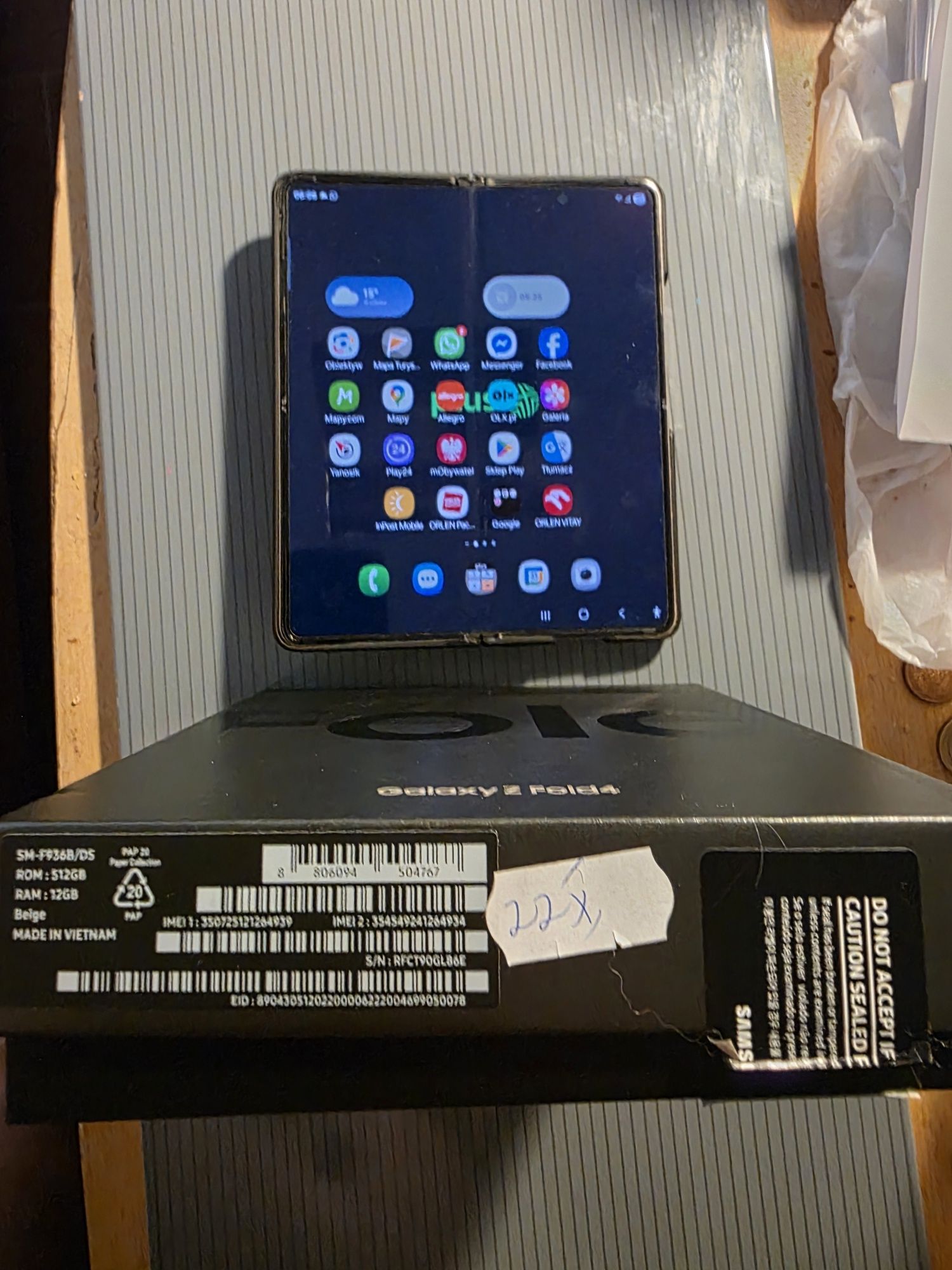 Samsung Z Fold 4 - 12/512