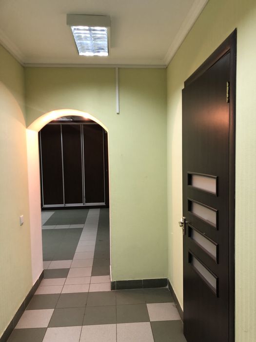 Продам офісне комерційне приміщення в м.Ріпки