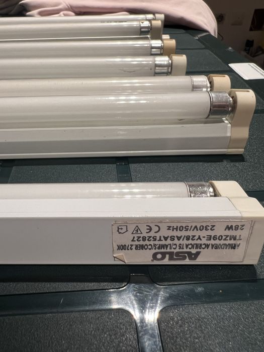 7 lampadas + estrutura ASLO 28w