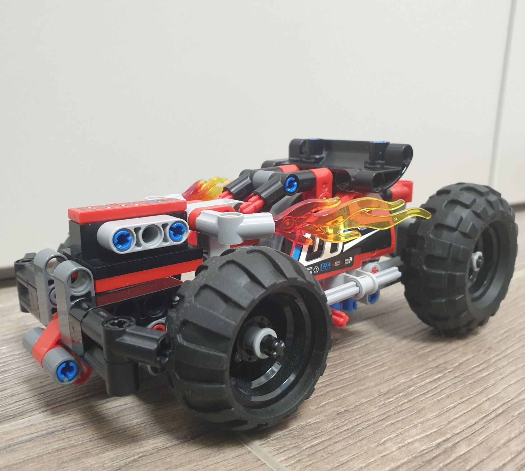 Lego Technic 42073, інерційний двигун, оригінал