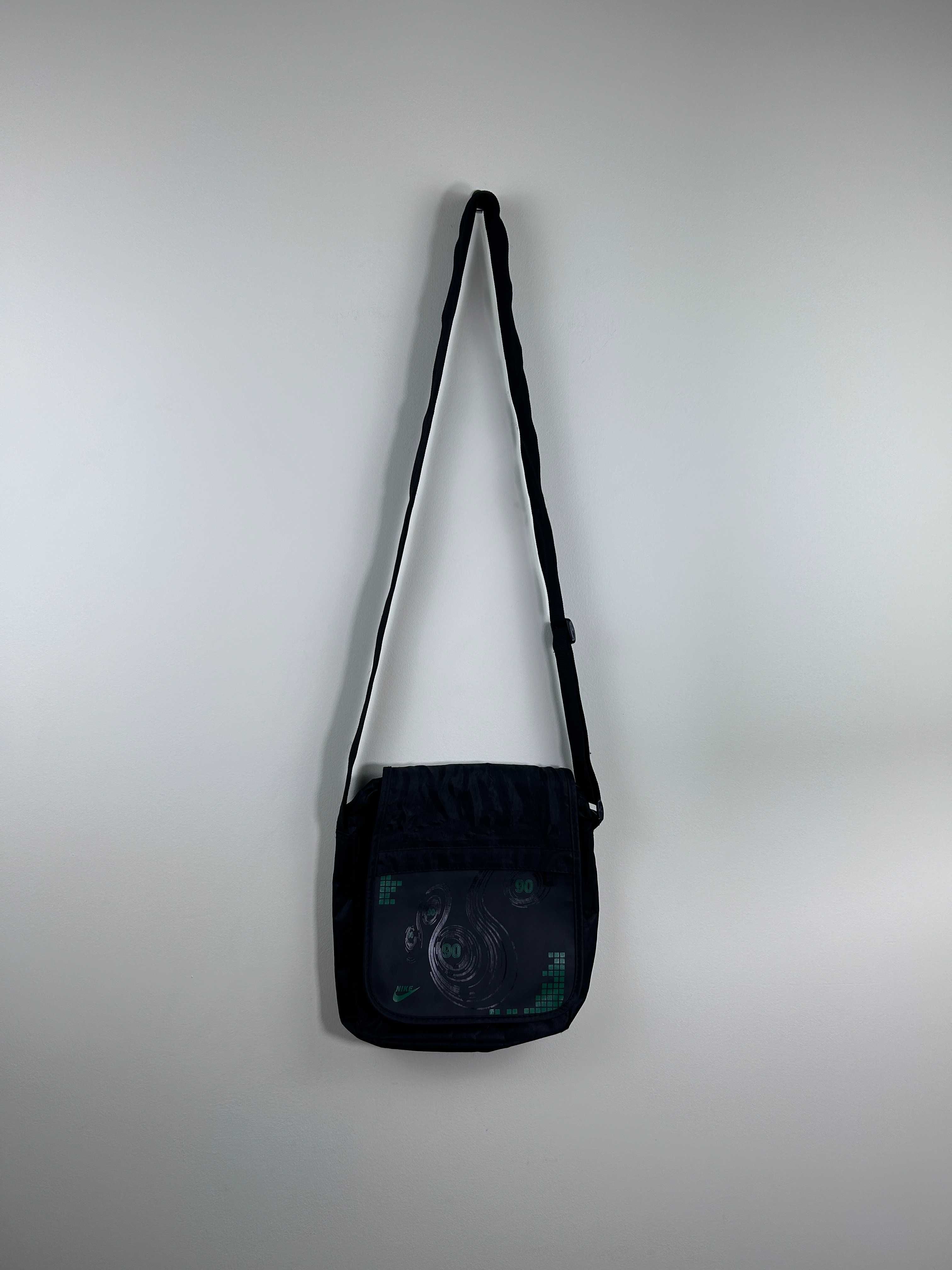 Y2K unisex nike multicompartment utilities messenger