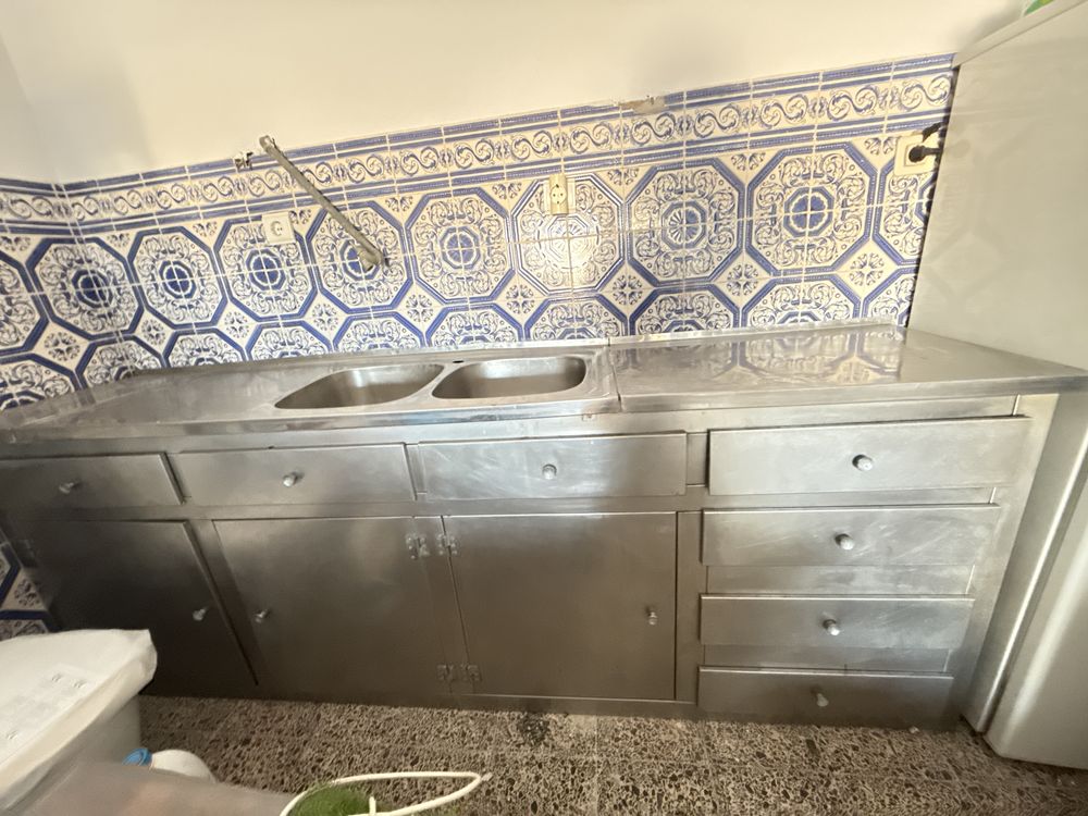 Bancada inox com lava-loiça