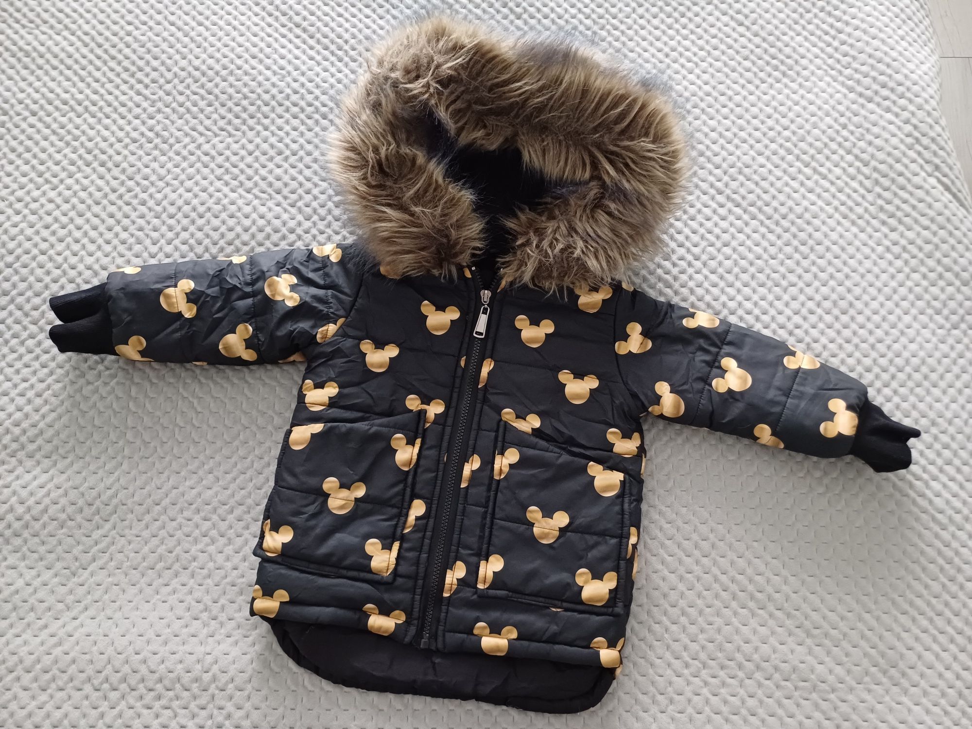 Zimowa kurtka chłopięca czarna Miki rozmiar 92 gratis czapka i szalik
