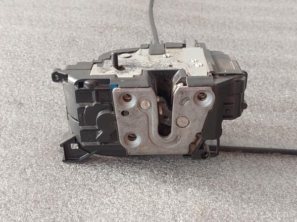 Fechadura / fecho porta trás direito RENAULT Clio III (BR0/1, CR0/1)