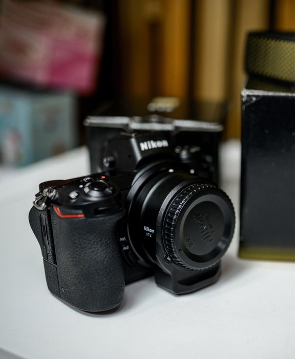 Продам Nikon Z6 (перша версія) + адаптер FTZ + карта пам’яті Sony 64GB
