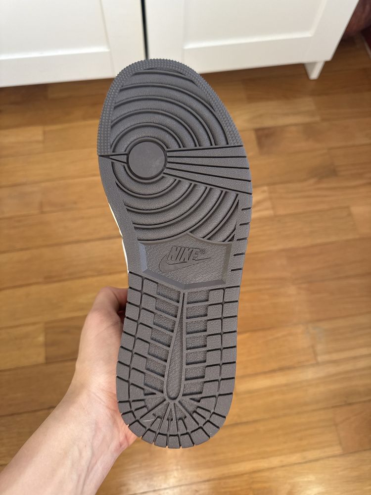 Travis Scott Air Jordan 1 Low OG "Reverse Mocha"