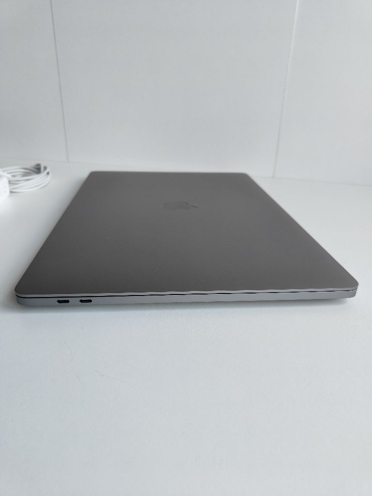 Apple MacBook Pro 16" 2021 a2141 (i7/16/512) Space Grey